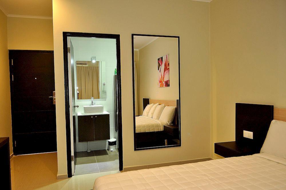 Curacao Airport Hotel วิลเลมสตัด ภายนอก รูปภาพ