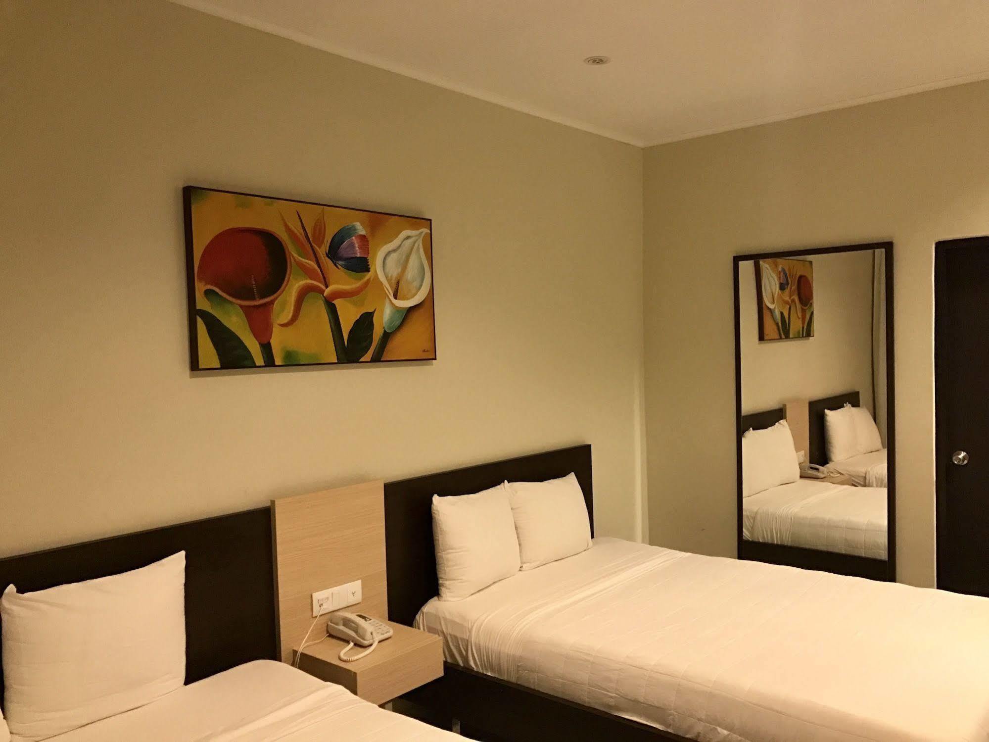 Curacao Airport Hotel วิลเลมสตัด ภายนอก รูปภาพ